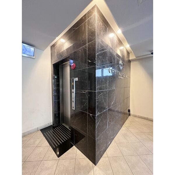 クリスタルグランツ新大阪の外観3枚目