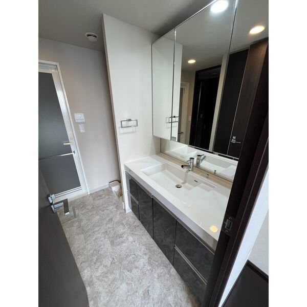 なんばグランドマスターズタワーの室内写真5枚目