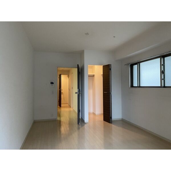 クリスタルグランツ新大阪の室内写真1枚目