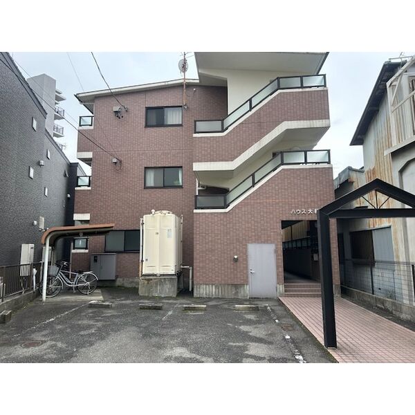 リアプロマンション外観