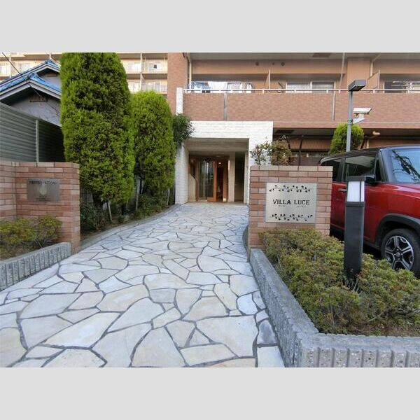 ヴィラルーチェの外観4枚目