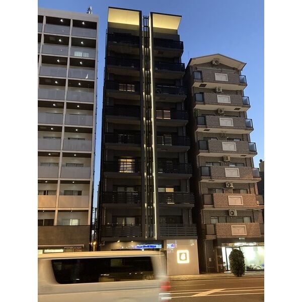 アプリーレ大阪城北の外観2枚目