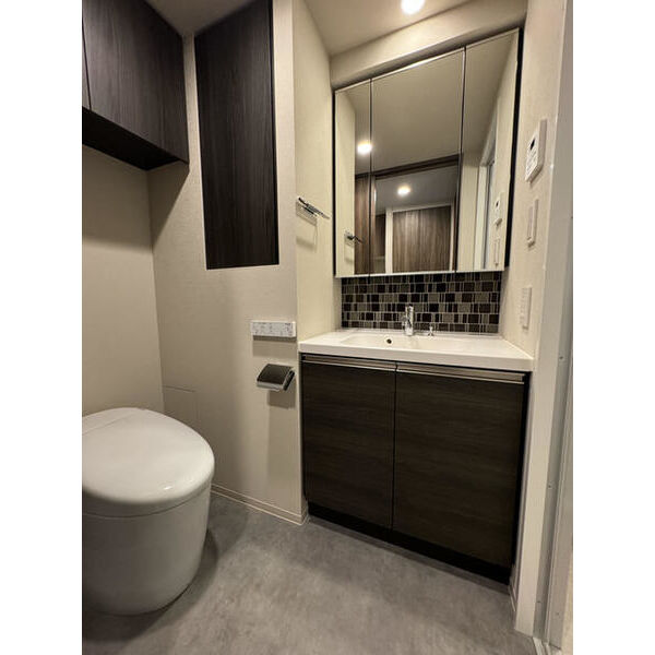 ザ・パークハビオ塚本の室内写真7枚目