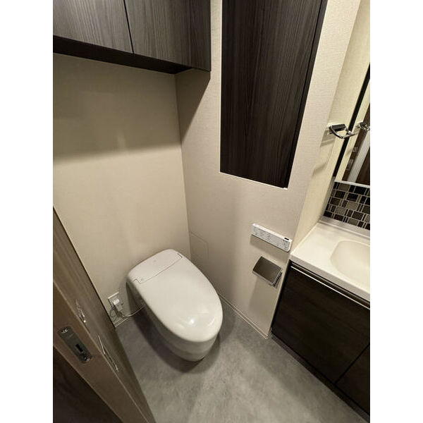 ザ・パークハビオ塚本の室内写真9枚目