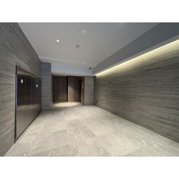 LEGALAND+ ABENOSANMEICHOの外観2枚目