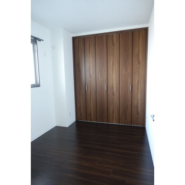 レーヴメゾン羽衣の室内写真1枚目