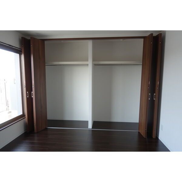 レーヴメゾン羽衣の室内写真4枚目