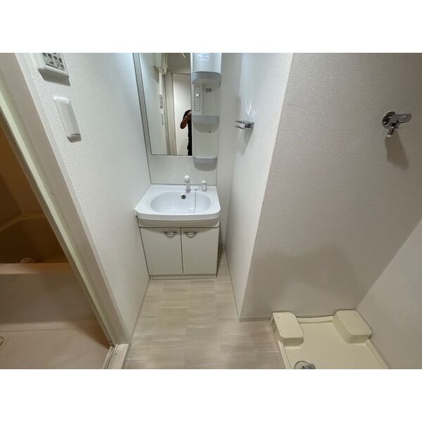 エグゼ今里の室内写真9枚目