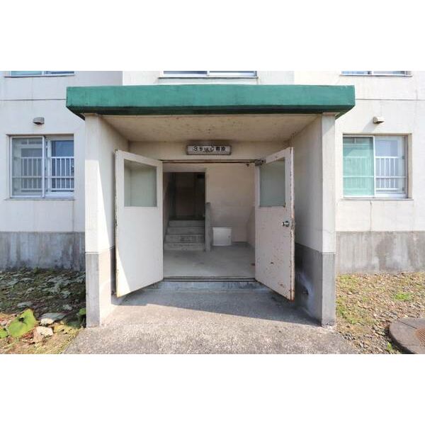 ビレッジハウス新東町3号棟 画像3