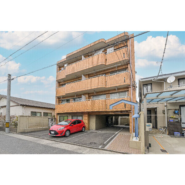 リアプロマンション外観