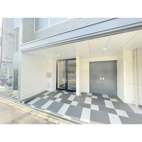 ブリリアントコートLUXEの外観2枚目