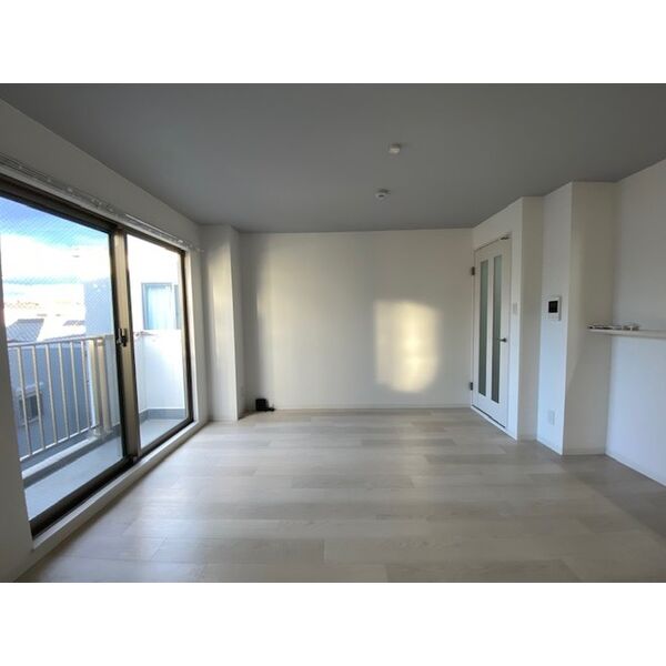 フィユフラッツ豊津リュクスの室内写真1枚目