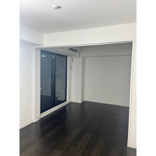 Mv.imp大阪塚本の室内写真2枚目