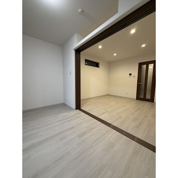 クレスト高安の室内写真4枚目