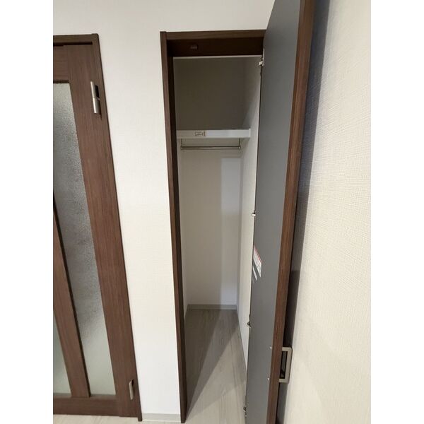 クレスト高安の室内写真7枚目