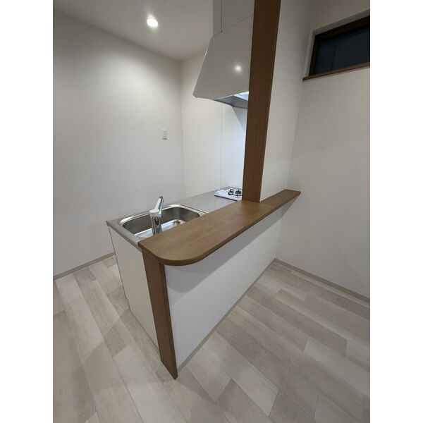 クレスト高安の室内写真8枚目