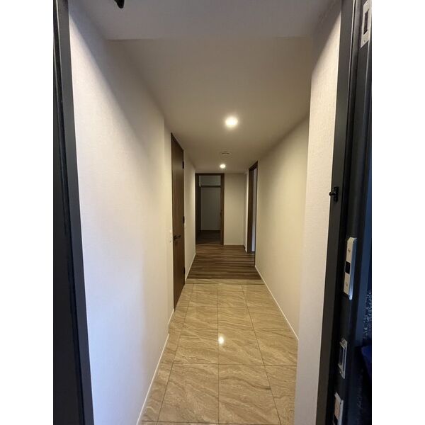 レジェイド帝塚山の室内写真1枚目