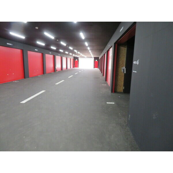 敷地内／建物