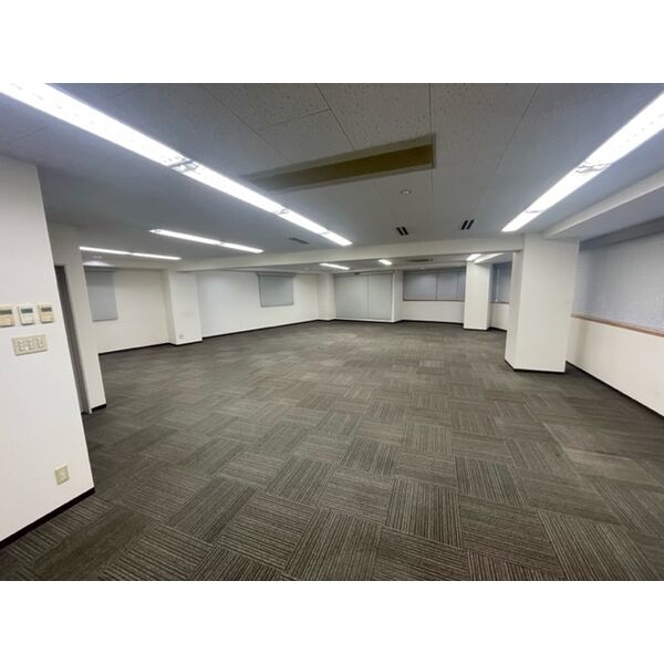 敷地内／建物