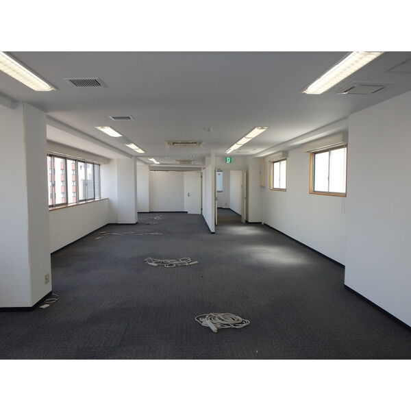 敷地内／建物