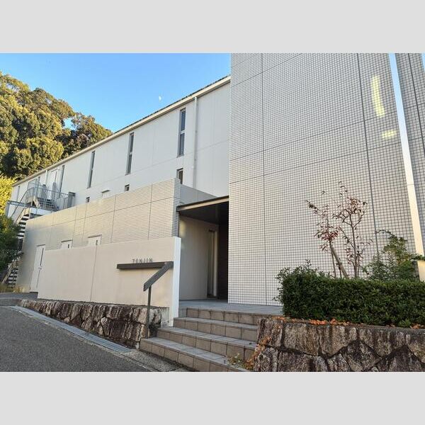 マインズ・コム高槻天神の外観2枚目