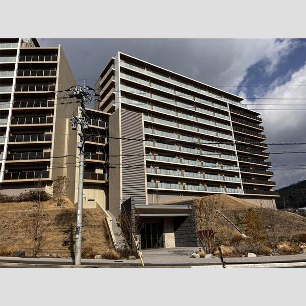 ジオ彩都いろどりの丘の外観2枚目