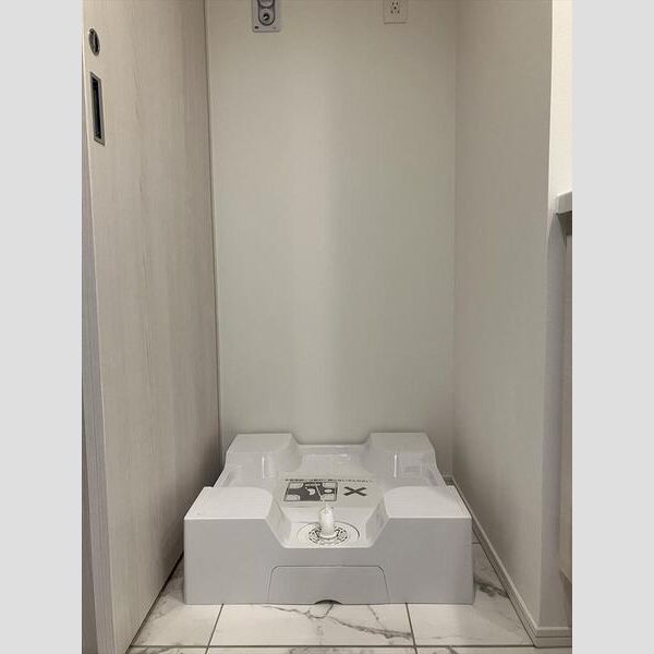 Brillia Tower箕面船場TOP OF THE HILLの室内写真10枚目