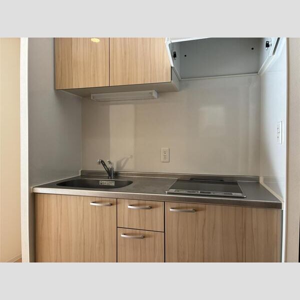 マインズ・コム高槻天神の室内写真1枚目