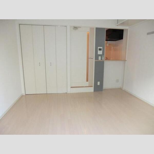 ドライバウム江坂の室内写真1枚目