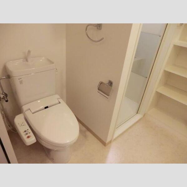 ドライバウム江坂の室内写真6枚目