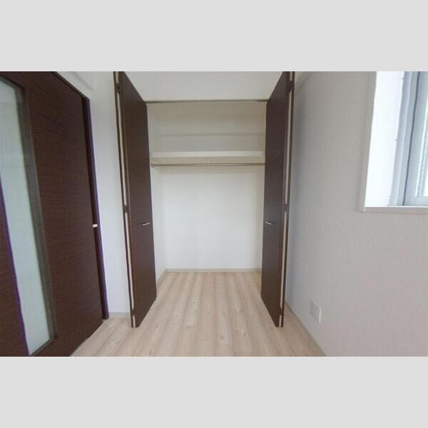 K’s SQUARE ESAKAの室内写真3枚目