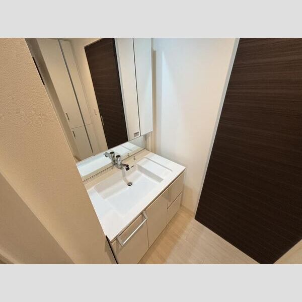 みなとメゾン川西中央の室内写真5枚目