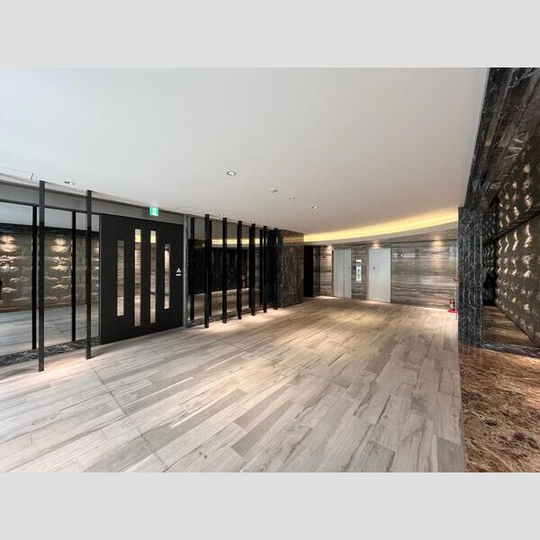 S-RESIDENCE新大阪WESTの外観2枚目