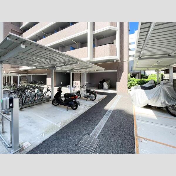 S-RESIDENCE新大阪WESTの外観10枚目