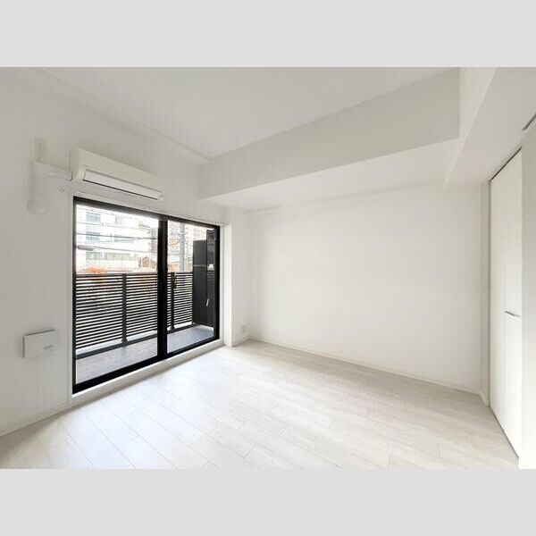 S-RESIDENCE福島grandeの室内写真7枚目