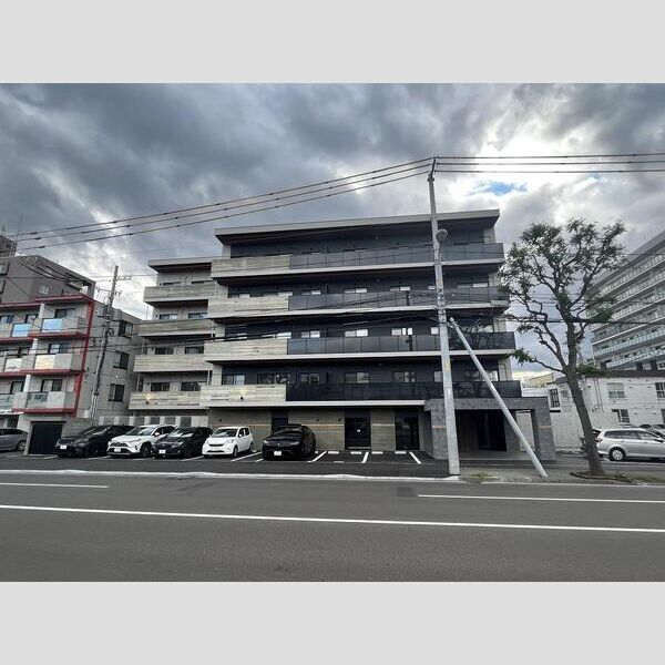 リアプロマンション外観