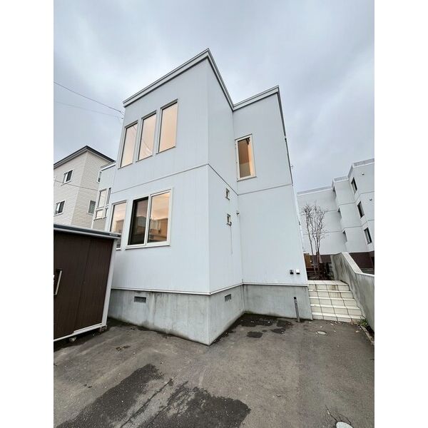 敷地内/建物