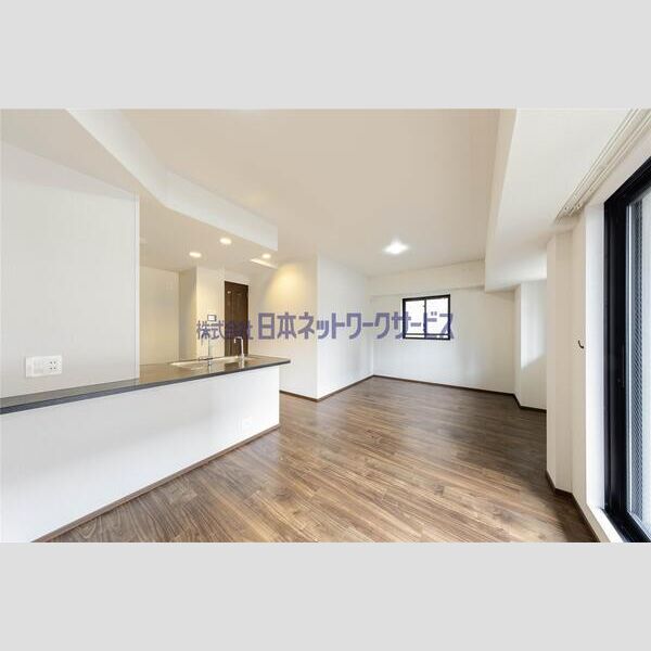 ワコーレ神戸本山中町の室内写真1枚目