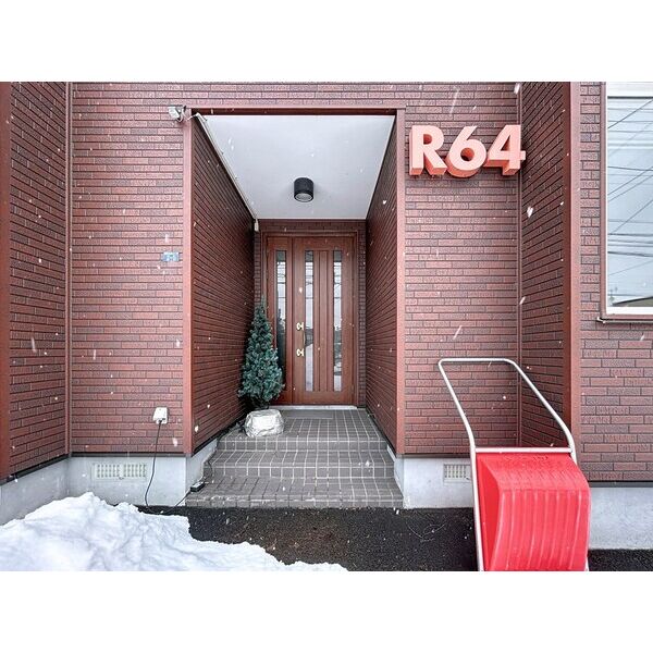 R64 画像9