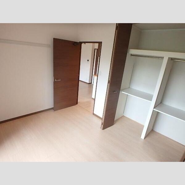 サンルミエールの室内写真3枚目