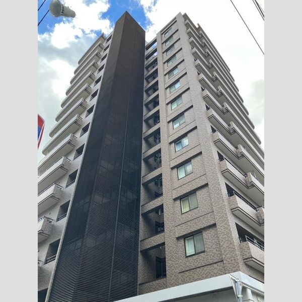 リアプロマンション外観