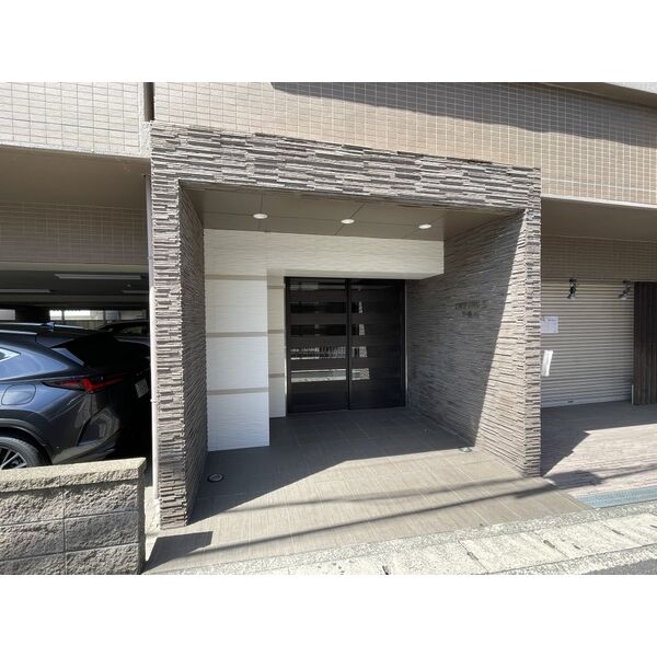 アンフィニXの外観3枚目