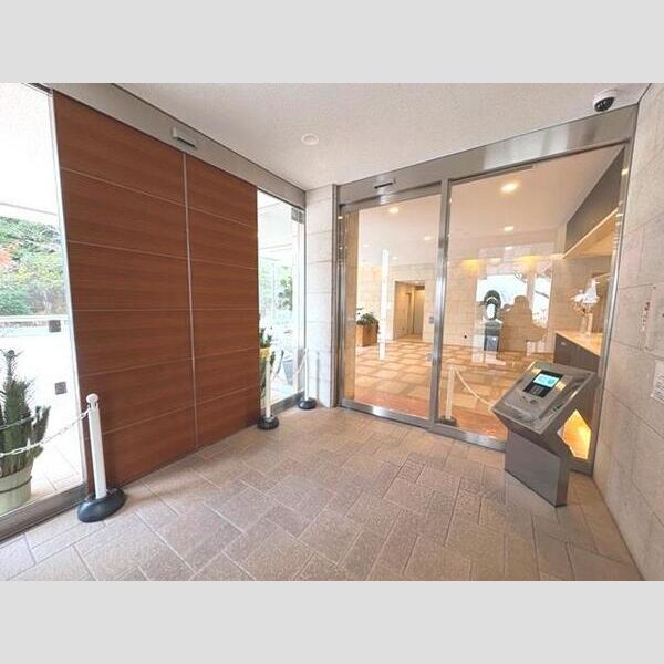 ラ・ビスタ宝塚レフィナス1番館の外観2枚目