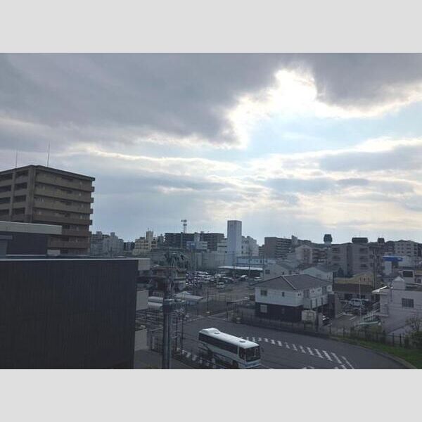 シャリエ茨木の外観2枚目