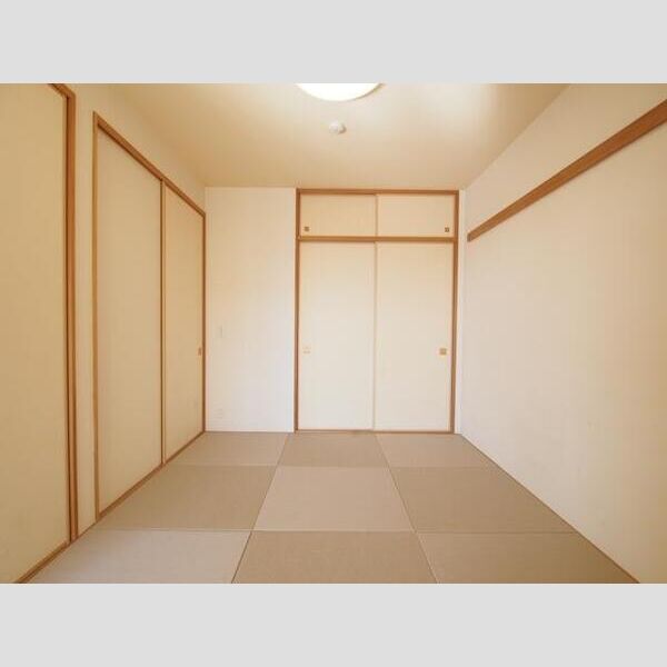 プラウド江坂の室内写真1枚目