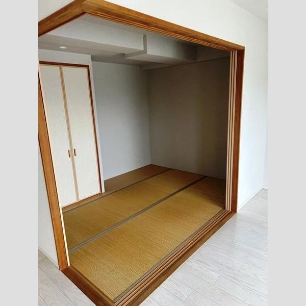 オルフェアライフ伏見稲荷の室内写真1枚目
