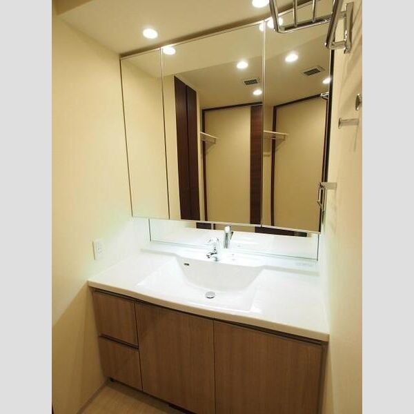 大阪ひびきの街ザ・サンクタスタワーの室内写真9枚目