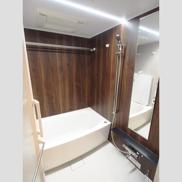 ヴェレーナシティ夙川パークナードI街区の室内写真7枚目