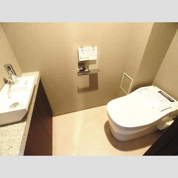 ヴェレーナシティ夙川パークナードI街区の室内写真8枚目