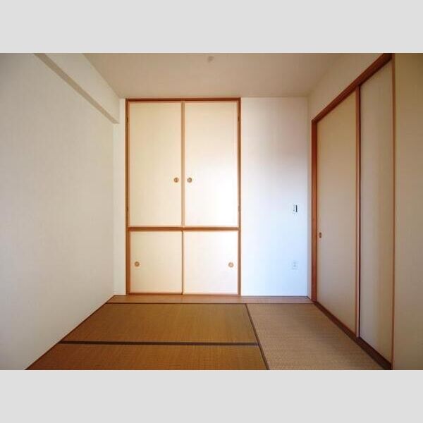 ザ・パークハウス尼崎潮江の室内写真1枚目